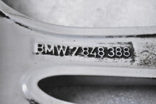 Laden Sie das Bild in den Galerie-Viewer, 1x Alufelge 18 Zoll 9.0&quot; 5x120 42ET Glanz Silber 7848388 BMW 3 F34 F30 F31