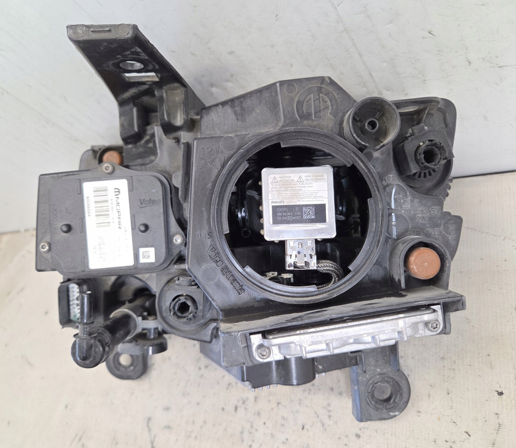 Frontscheinwerfer Jeep Grand Cherokee 68266664AE Xenon Rechts Headlight SCH6792354344dv