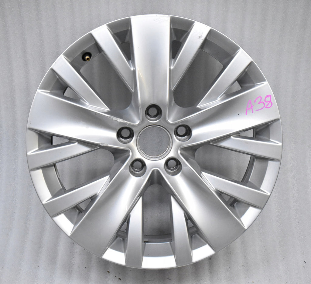 1x Alufelge 17 Zoll 7.0" 5x112 43ET Glanz Silber 5N0601025AC VW Tiguan Rim Wheel