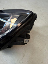 Laden Sie das Bild in den Galerie-Viewer, Frontscheinwerfer VW Passat B8 3G1941005C Links Scheinwerfer Headlight SCH9972197553gm