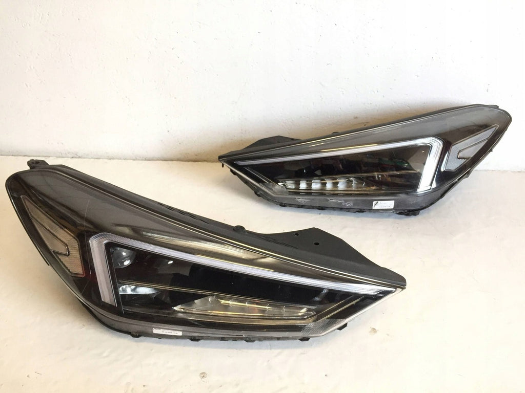 Frontscheinwerfer Hyundai Tucson 92102D7700 92101D770 Ein Satz Headlight SCH7804568176tq