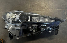 Laden Sie das Bild in den Galerie-Viewer, Frontscheinwerfer Mazda Cx5 Cx-5 K124-51030 Rechts Scheinwerfer Headlight SCH1366634502mz