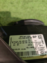 Load image into Gallery viewer, Frontscheinwerfer Audi A3 8P0941004 Rechts Scheinwerfer Headlight SCH9338772057qu