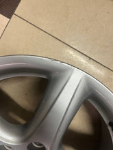 Load image into Gallery viewer, 1x Alufelge 17 Zoll 7.0" 5x114.3 42611-05290 Toyota Avensis Rim Wheel FEL4926771041en