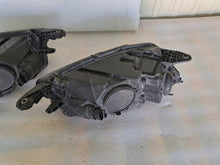 Load image into Gallery viewer, Frontscheinwerfer Skoda Fabia III 6V1941016 6V1941015 LED Rechts oder Links