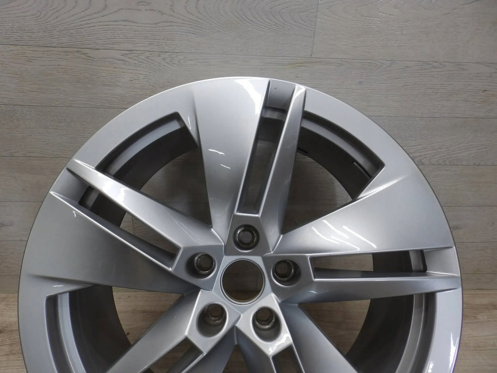 1x Alufelge 19 Zoll 8.0" 5x112 45ET Glanz Silber 5LA601025B Skoda Enyaq FEL9534732322fa