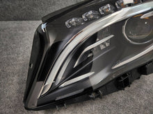 Laden Sie das Bild in den Galerie-Viewer, Frontscheinwerfer Mercedes-Benz X156 A1569062300 Links Scheinwerfer Headlight SCH7561785605nx