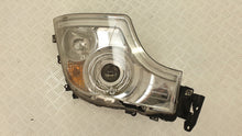 Load image into Gallery viewer, Frontscheinwerfer Mercedes-Benz A9618205239 A9618205339 Rechts Headlight