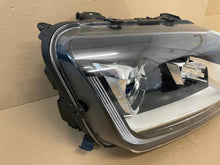 Load image into Gallery viewer, Frontscheinwerfer VW Amarok 2H1941016AF Xenon Rechts Scheinwerfer Headlight SCH7119043803on