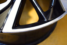 Load image into Gallery viewer, 1x Alufelge 20 Zoll 8.0&quot; 5x114.3 40ET Glanz Schwarz 6UA6A Nissan Qashqai III J12