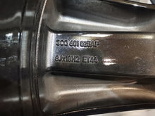 Load image into Gallery viewer, 1x Alufelge 18 Zoll 8.0&quot; 5x112 44ET 3C0601025AP VW Passat Rim Wheel