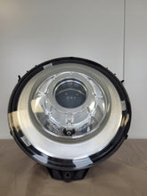 Laden Sie das Bild in den Galerie-Viewer, Frontscheinwerfer Mercedes-Benz W463 Xenon Ein Stück (Rechts oder Links) SCH7736233553ye