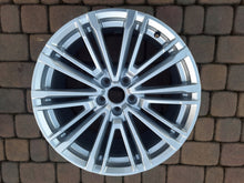 Load image into Gallery viewer, 1x Alufelge 19 Zoll 8.5" 5x112 32ET 8W0601025CC Audi Rim Wheel FEL8889549225et