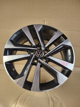 Laden Sie das Bild in den Galerie-Viewer, 1x Alufelge 16 Zoll 6.0" 5x112 35ET 2GM601025AR VW T-Cross Rim Wheel FEL4455418020jh
