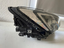 Laden Sie das Bild in den Galerie-Viewer, Frontscheinwerfer Seat Leon 5FB941008F LED Rechts Scheinwerfer Headlight