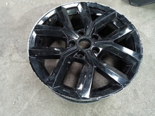 Load image into Gallery viewer, 1x Alufelge 17 Zoll 7.0&quot; 5x112 42ET Glanz Silber 3G0601025F VW Passat B8