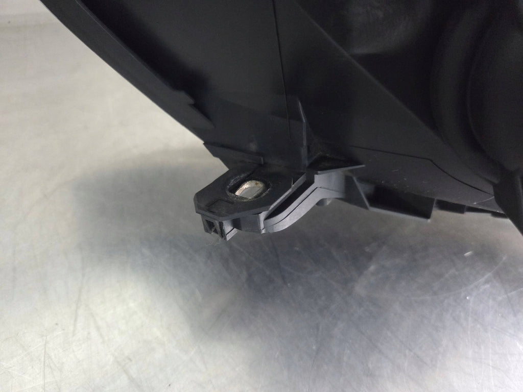 Frontscheinwerfer Mercedes-Benz W245 0301220201 A1698201761 Links Headlight SCH7912152939lc