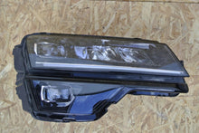 Laden Sie das Bild in den Galerie-Viewer, Frontscheinwerfer Skoda Karoq 57B941016F LED Rechts Scheinwerfer Headlight SCH9867112520pi