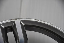 Laden Sie das Bild in den Galerie-Viewer, 1x Alufelge 19 Zoll 8.0" 5x120 36ET Glanz 7856710 BMW 1 Mg Rim Wheel FEL7334723287sl