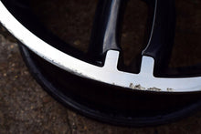 Laden Sie das Bild in den Galerie-Viewer, 1x Alufelge 17 Zoll 7.0&quot; 4x100 48ET Glanz Schwarz 6798721 Mini Rim Wheel