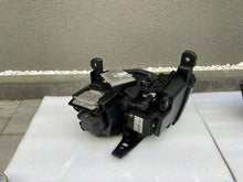 Laden Sie das Bild in den Galerie-Viewer, Frontscheinwerfer Jeep Grand Cherokee Wk2 68144709AE Rechts oder Links SCH9252837544bv