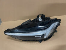 Load image into Gallery viewer, Frontscheinwerfer Volvo Xc60 II 32338976 Full LED Links Scheinwerfer Headlight SCH8801453357lm