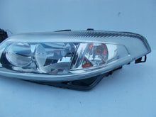 Laden Sie das Bild in den Galerie-Viewer, Frontscheinwerfer Renault Laguna II 8200002845 LED Ein Satz Headlight