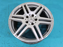 Laden Sie das Bild in den Galerie-Viewer, 1x Alufelge 18 Zoll 9.0&quot; 5x112 54ET A2124012402 Mercedes-Benz W212 Rim Wheel