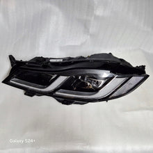Laden Sie das Bild in den Galerie-Viewer, Frontscheinwerfer Jaguar F Pace X761 MK83-13W30-EC Links Scheinwerfer Headlight SCH8381561669bx