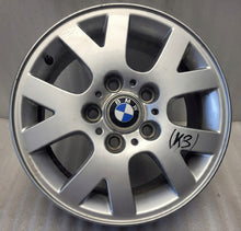 Load image into Gallery viewer, 1x Alufelge 15 Zoll 6.5&quot; 5x120 42ET Glanz Silber 1095369 BMW 3 E46 E90 Rim Wheel