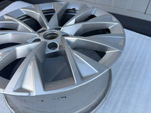 Laden Sie das Bild in den Galerie-Viewer, 1x Alufelge 18 Zoll 3P0601025G Skoda Superb I Rim Wheel FEL1338741259bc