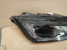 Laden Sie das Bild in den Galerie-Viewer, Frontscheinwerfer Skoda Octavia IV 5E4941016A LED Rechts Scheinwerfer Headlight SCH7158158983xd