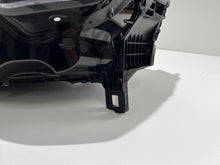 Laden Sie das Bild in den Galerie-Viewer, Frontscheinwerfer Audi Q3 83A941033 LED Links Scheinwerfer Headlight SCH2454516803no
