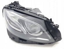 Laden Sie das Bild in den Galerie-Viewer, Frontscheinwerfer Mercedes-Benz W213 A2139069608 LED Rechts Headlight SCH6428047920jz
