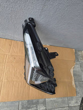 Laden Sie das Bild in den Galerie-Viewer, Frontscheinwerfer Kia 92102-D0130 LED Rechts Scheinwerfer Headlight SCH5273812017wg
