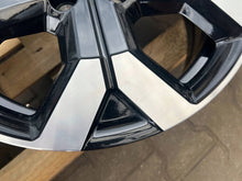 Laden Sie das Bild in den Galerie-Viewer, 1x Alufelge 17 Zoll 6.5" 5x114.3 403000562R Dacia Duster Rim Wheel FEL4714761146ub