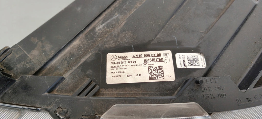 Frontscheinwerfer Mercedes-Benz Sprinter A9109068100 Links Headlight SCH8587698142cs