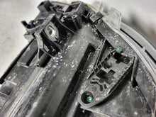 Laden Sie das Bild in den Galerie-Viewer, Frontscheinwerfer Mercedes-Benz W246 A2468207161 Xenon Links Headlight SCH2495277762xj