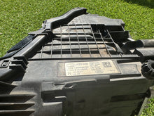Laden Sie das Bild in den Galerie-Viewer, Frontscheinwerfer Land Rover Defender Rechts Scheinwerfer Headlight SCH5257362641lm