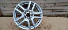 Load image into Gallery viewer, 1x Alufelge 17 Zoll 7.5&quot; 5x120 40ET 7661929-14, 7661929 BMW 1 Rim Wheel