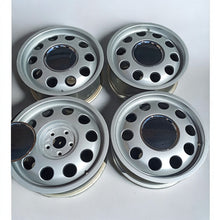 Laden Sie das Bild in den Galerie-Viewer, 4x Alufelge 15 Zoll 6.0&quot; 5x100 38ET Glanz Silber 8LO601025E Audi Rim Wheel