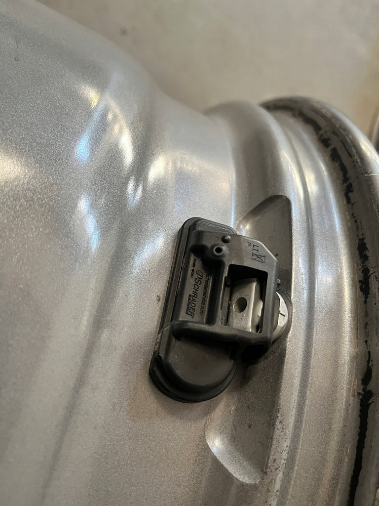 1x Alufelge 16 Zoll 8.0" 5x112 46ET Glanz Graphit A2124015802 Mercedes-Benz W212