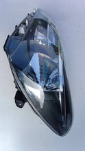 Load image into Gallery viewer, Frontscheinwerfer Toyota Yaris Ein Stück (Rechts oder Links) Headlight SCH4063827803up
