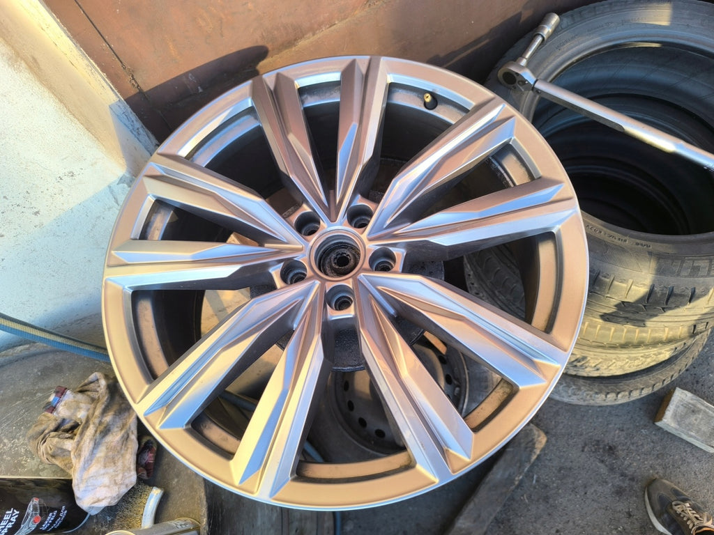 1x Alufelge 20 Zoll 8.0" 5x112 41ET Glanz Graphit 5NN601025H VW Tiguan Rim Wheel FEL2337649180xi