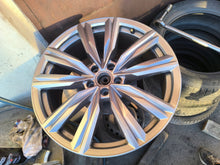 Load image into Gallery viewer, 1x Alufelge 20 Zoll 8.0" 5x112 41ET Glanz Graphit 5NN601025H VW Tiguan Rim Wheel FEL2337649180xi