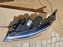 Laden Sie das Bild in den Galerie-Viewer, Frontscheinwerfer Opel Crossland X 39153538 Full LED Links Headlight SCH7572727694sa