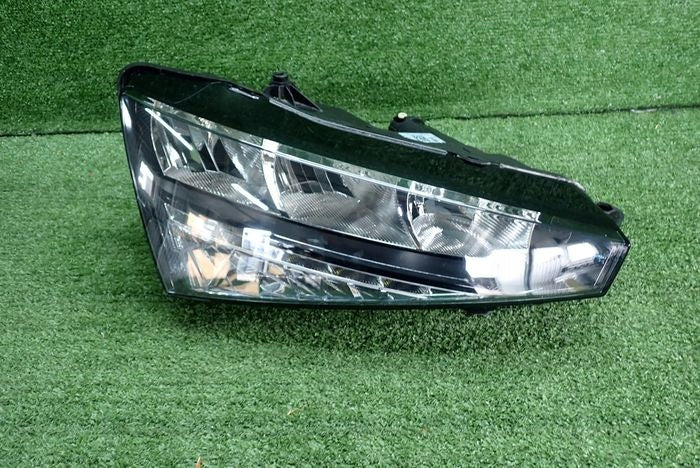 Frontscheinwerfer Skoda Scala 657941016 85122000 Rechts Scheinwerfer Headlight SCH5920574515si
