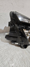 Laden Sie das Bild in den Galerie-Viewer, Frontscheinwerfer Skoda Kamiq 655941016C LED Rechts Scheinwerfer Headlight SCH6159804788lm