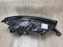 Load image into Gallery viewer, Frontscheinwerfer Skoda Fabia III 6V1941015D Links Scheinwerfer Headlight