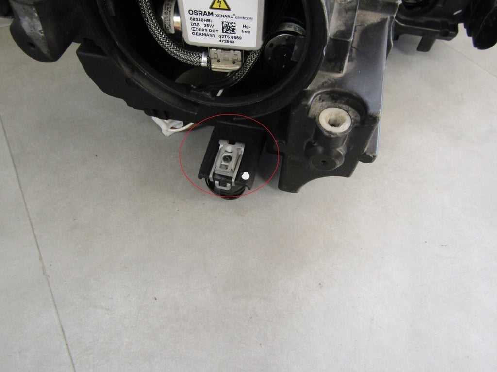 Frontscheinwerfer VW Touran 1t1 Xenon Links Scheinwerfer Headlight SCH1349328609ar